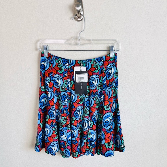 NWT ZARA WOMAN Brown & Blue Roses Floral Pleated Skater Mini Skirt - Picture 1 of 9